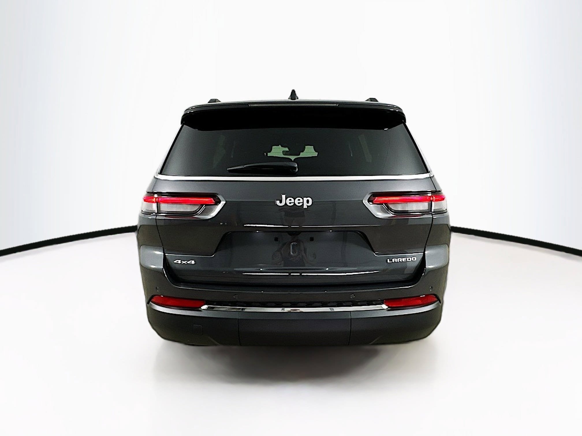 Used 2025 Jeep Grand Cherokee L Laredo w/ Luxury Tech Group I AWD/4WD image 6