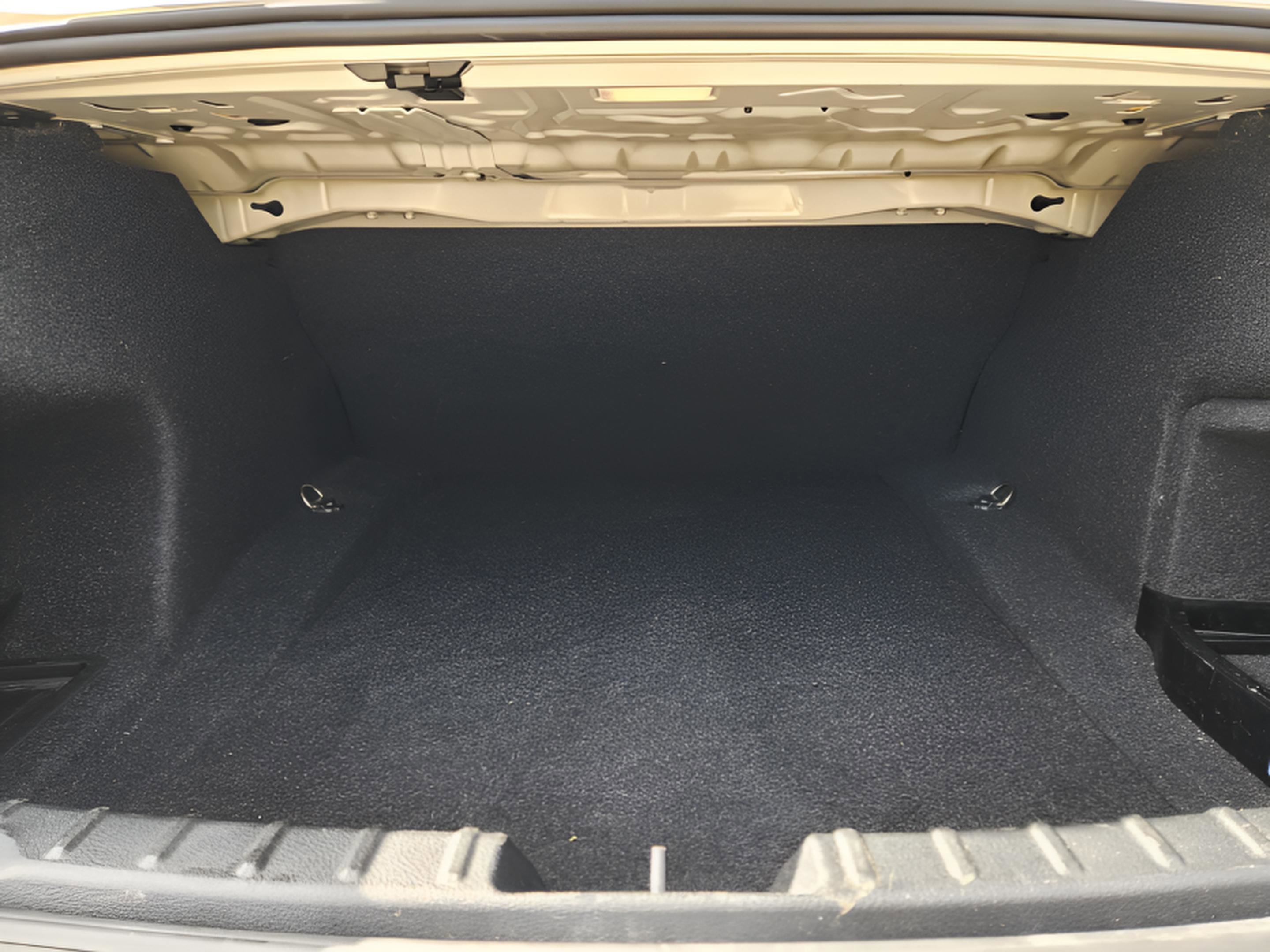 Used 2015 BMW 320i Sedan image 31