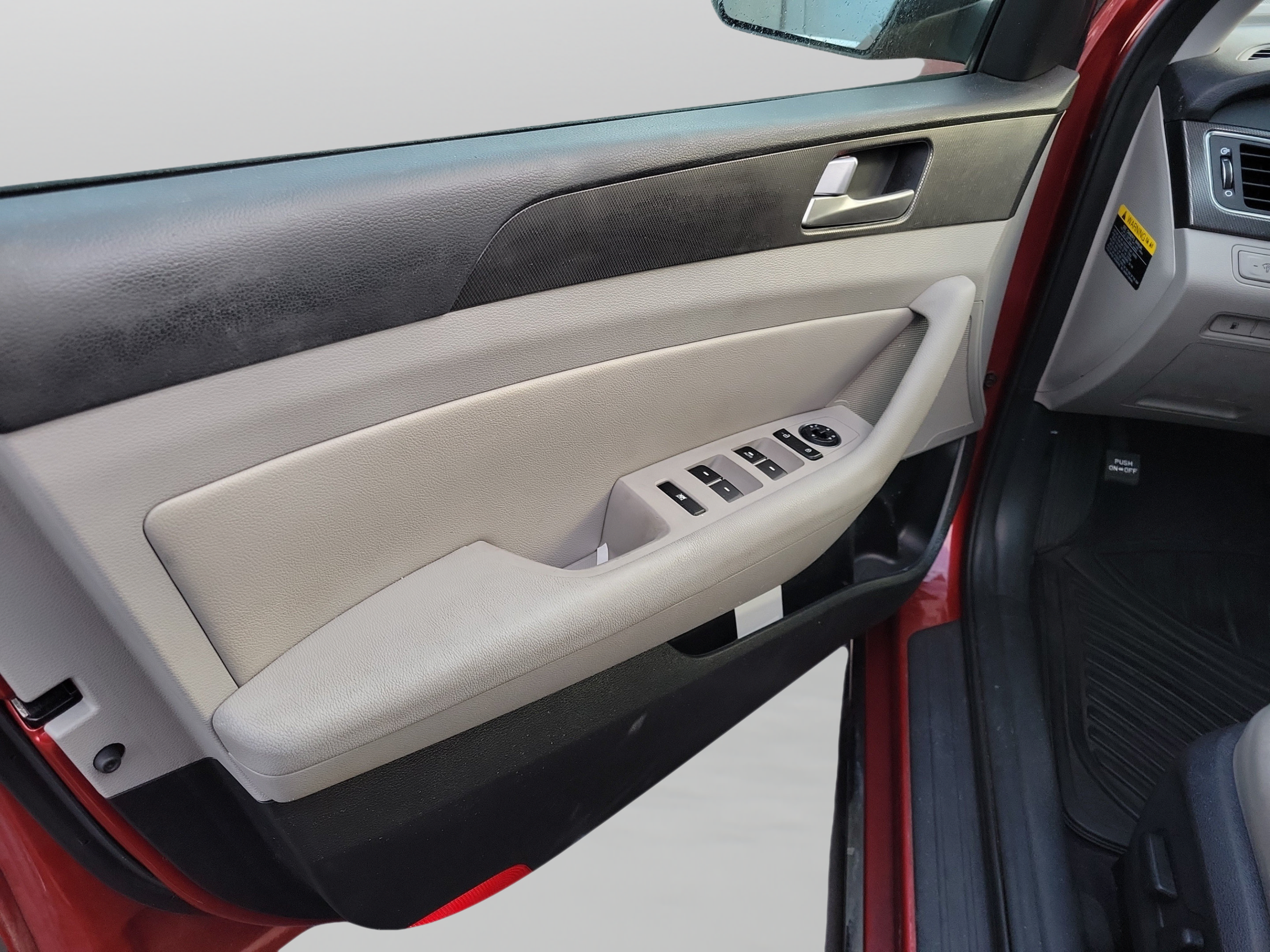 Used 2017 Hyundai Sonata Sport w/ Value Edition Package 02 FWD image 9