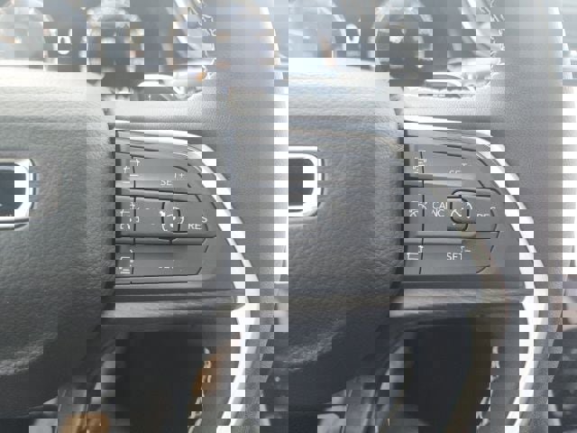 New 2025 Jeep Grand Cherokee Limited w/ Black Appearance Package image 12