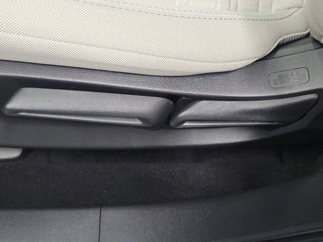 Used 2025 Honda HR-V LX image 23
