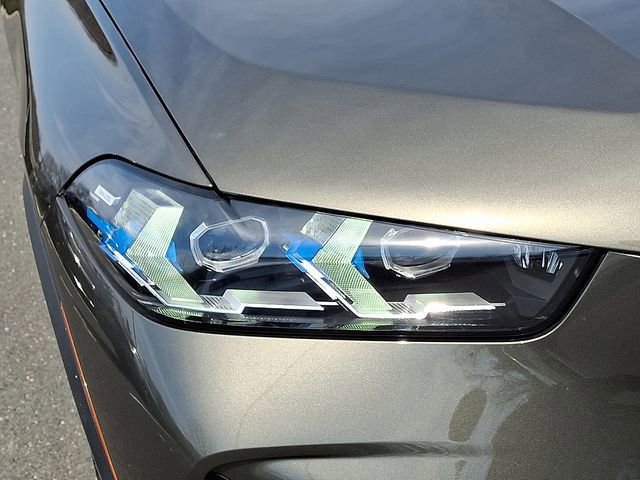 Used 2024 BMW X5 xDrive40i w/ Premium Package image 9
