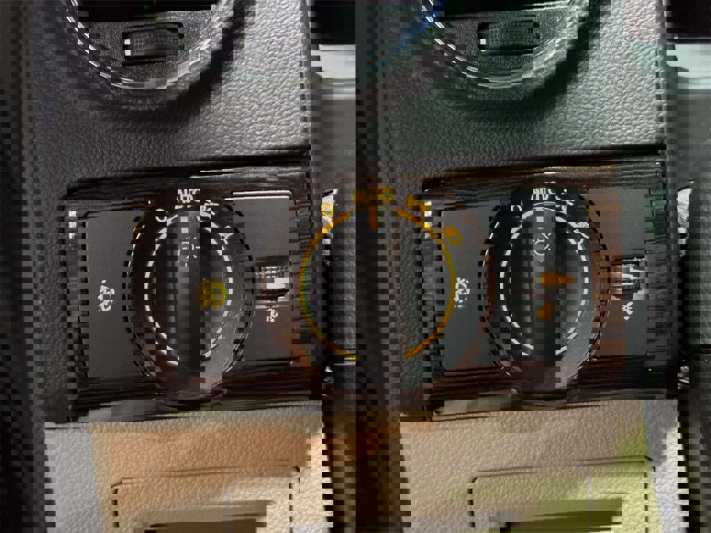 Used 2008 Saturn Vue XR w/ Convenience Package image 18