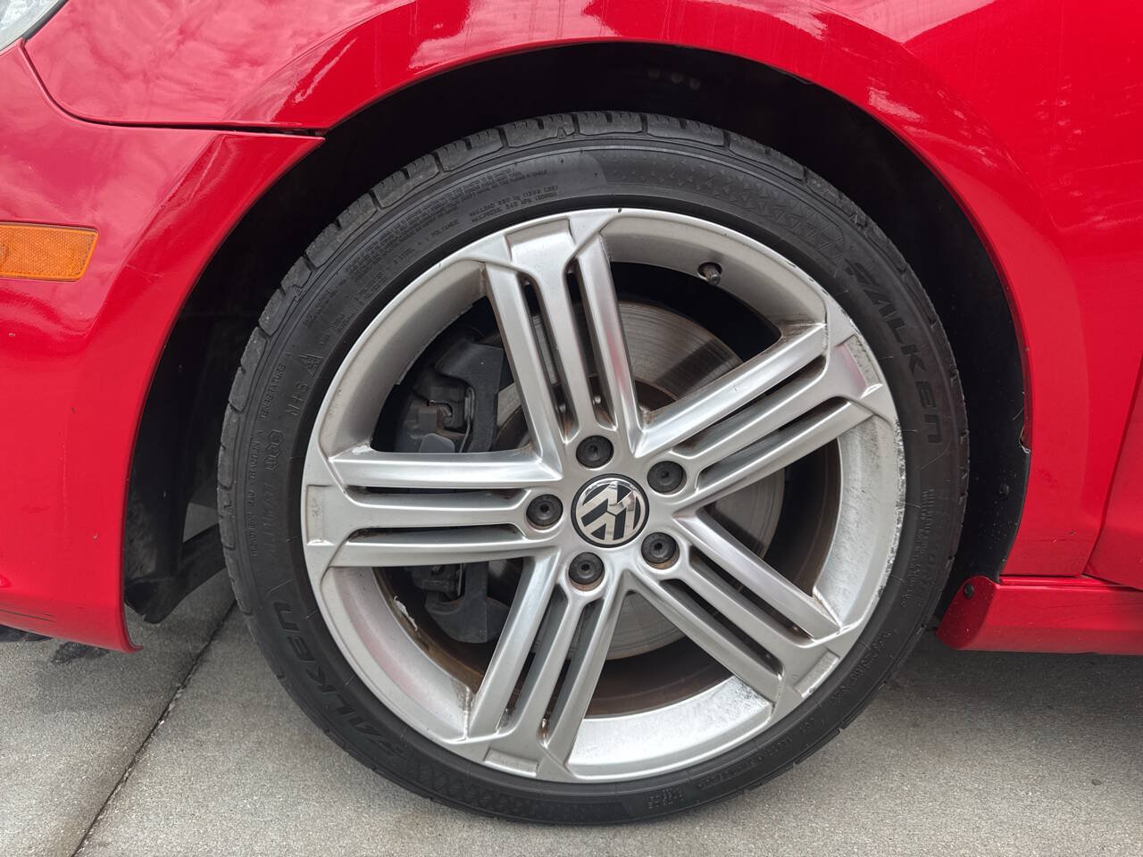 Used 2013 Volkswagen Golf R 4-Door AWD/4WD image 21
