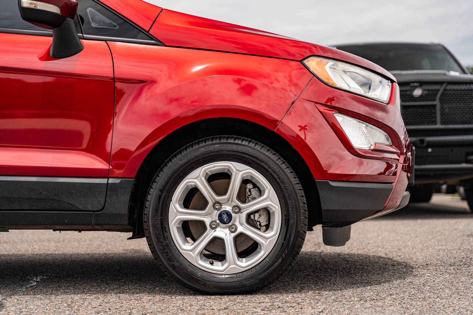 Certified 2018 Ford EcoSport SE w/ SE Convenience Package FWD image 9