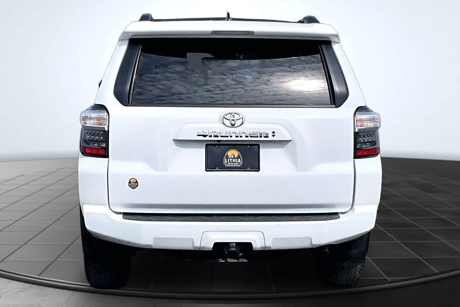 Used 2024 Toyota 4Runner SR5 Premium w/ Moonroof Package AWD/4WD image 5