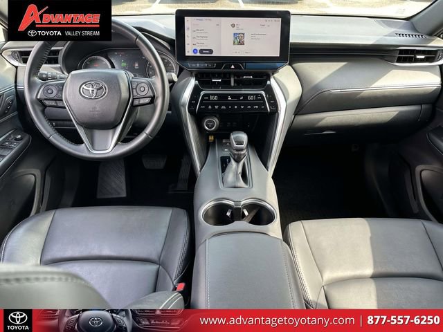 Certified 2023 Toyota Venza XLE AWD/4WD image 17