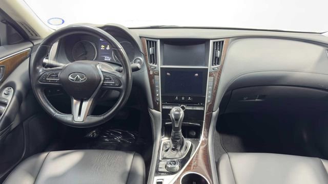 Used 2019 INFINITI Q50 Luxe w/ Cargo Package (L96) RWD image 17
