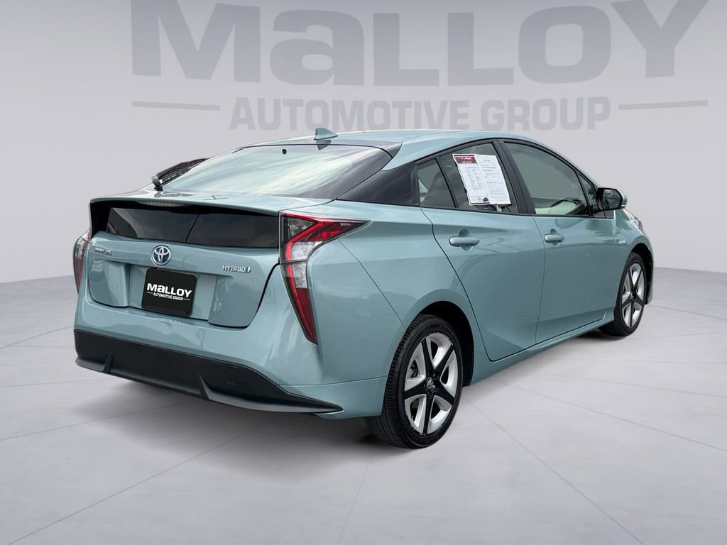 Used 2016 Toyota Prius Three Touring FWD image 5