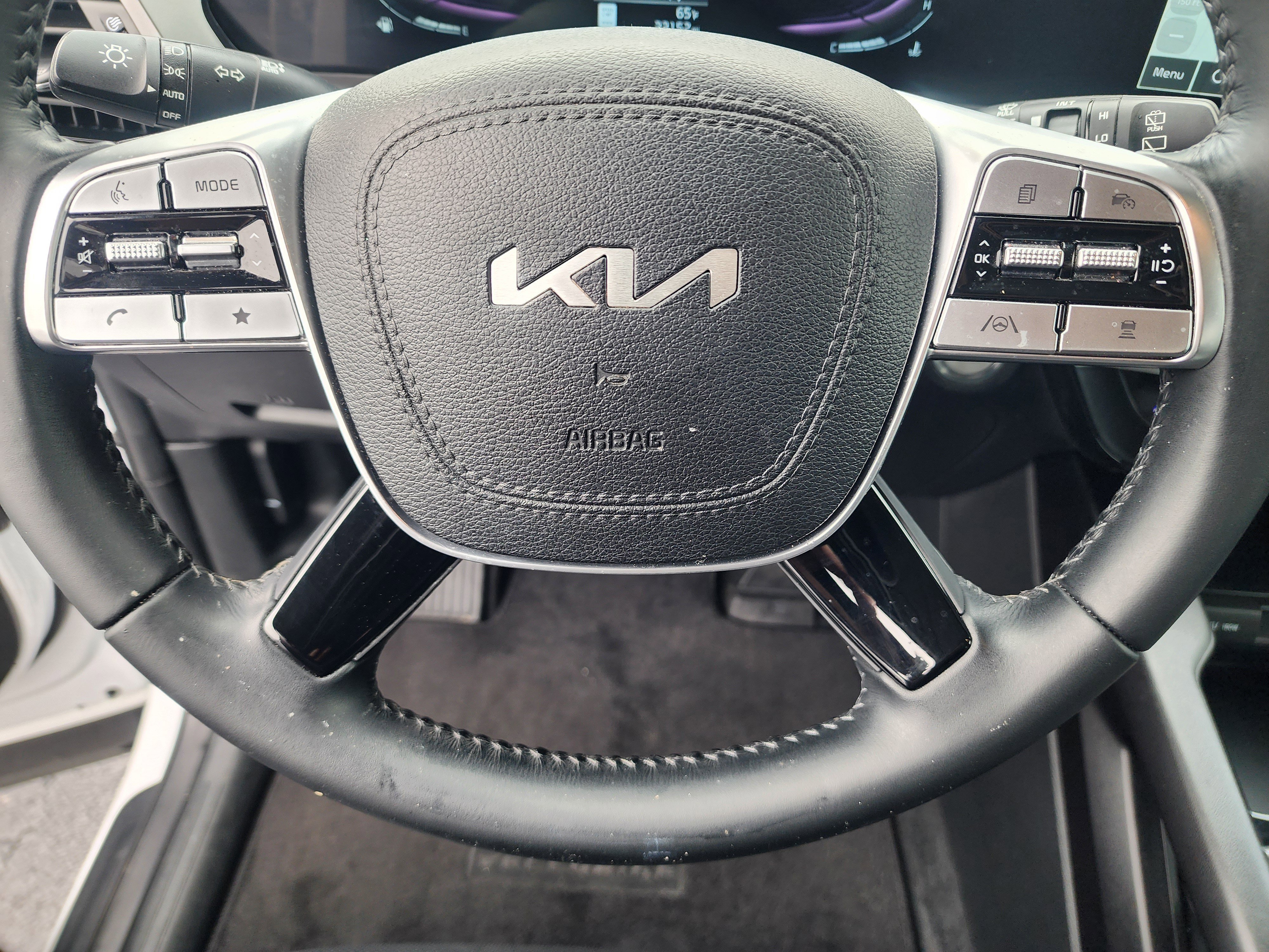 Used 2024 Kia Telluride LX image 26