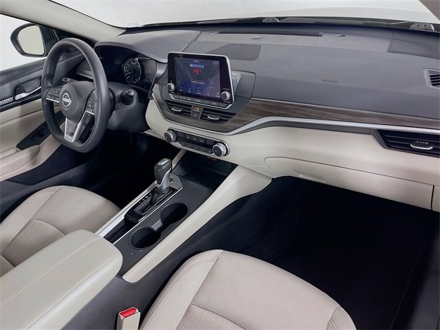 Used 2025 Nissan Altima 2.5 SV image 28