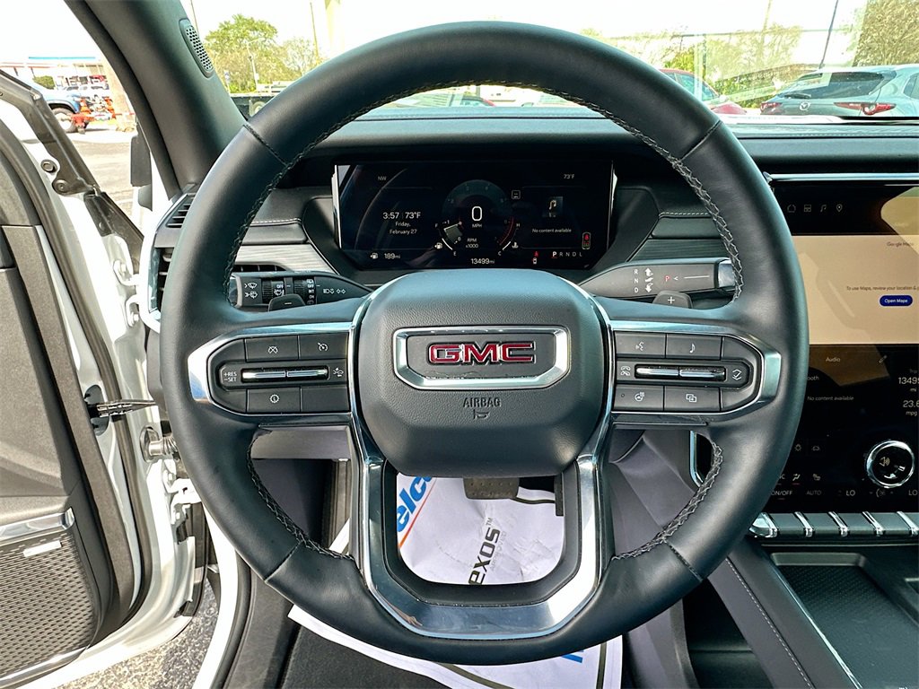 Used 2025 GMC Acadia Elevation image 11