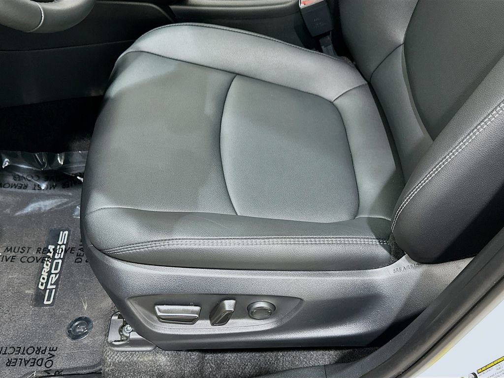 Used 2026 Toyota Corolla Cross XLE w/ Convenience Package image 20