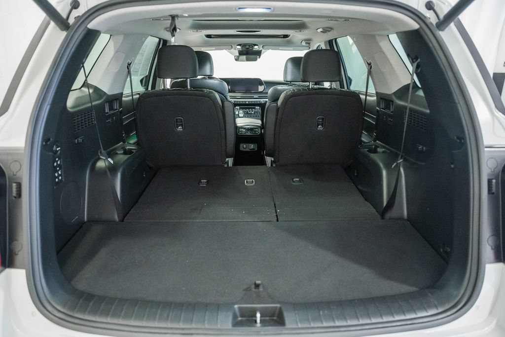 Used 2024 Hyundai Palisade Limited FWD image 8