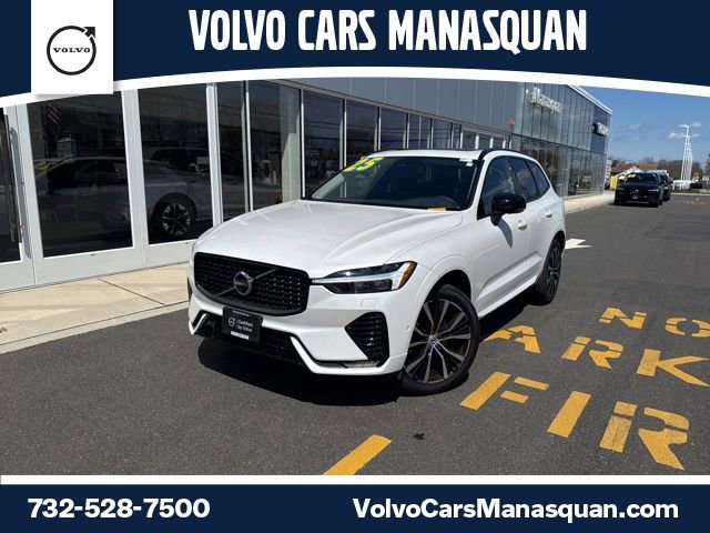 Used 2025 Volvo XC60 B5 Plus image 1