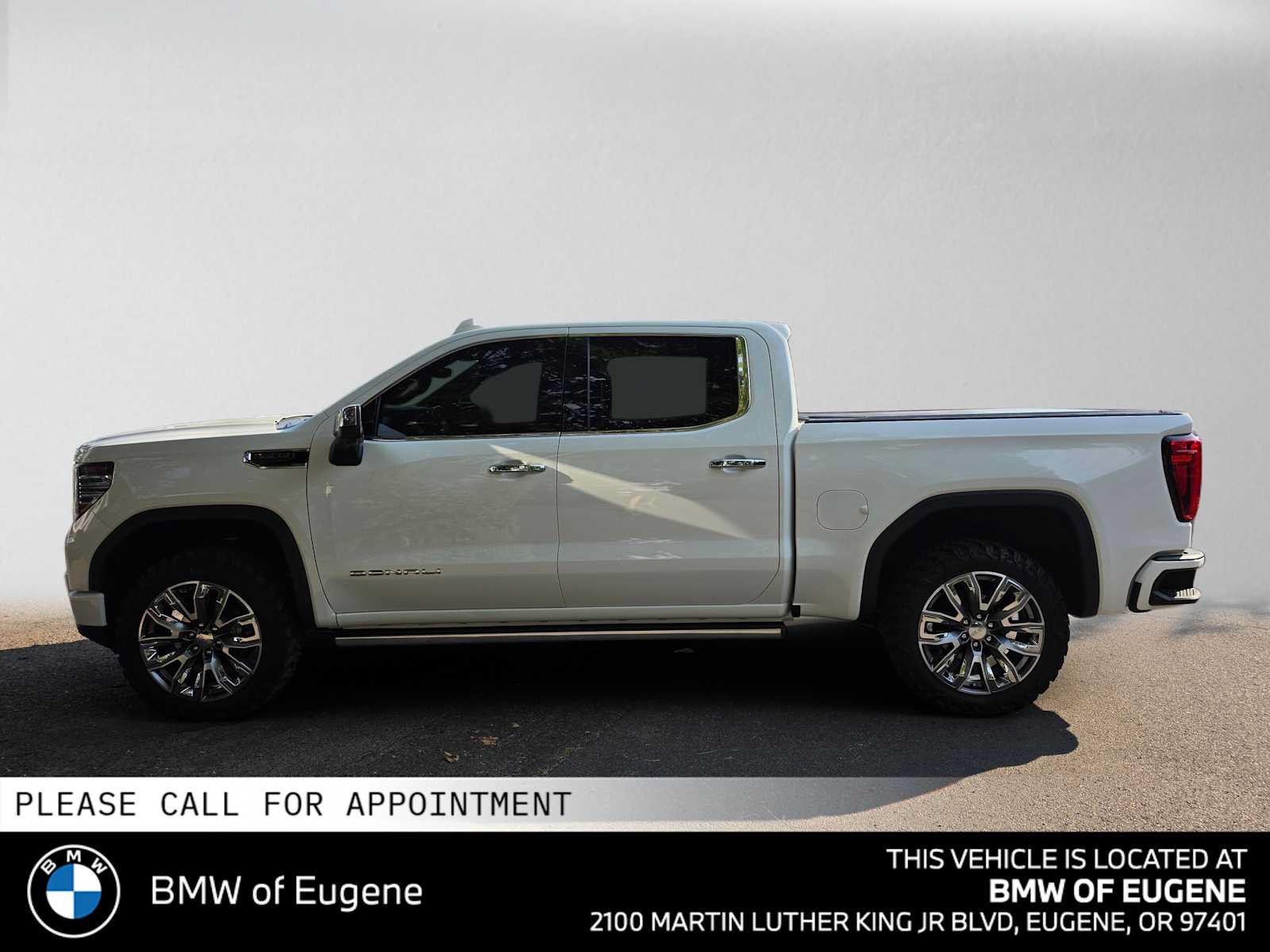 Used 2023 GMC Sierra 1500 Denali w/ Denali Reserve Package AWD/4WD image 6