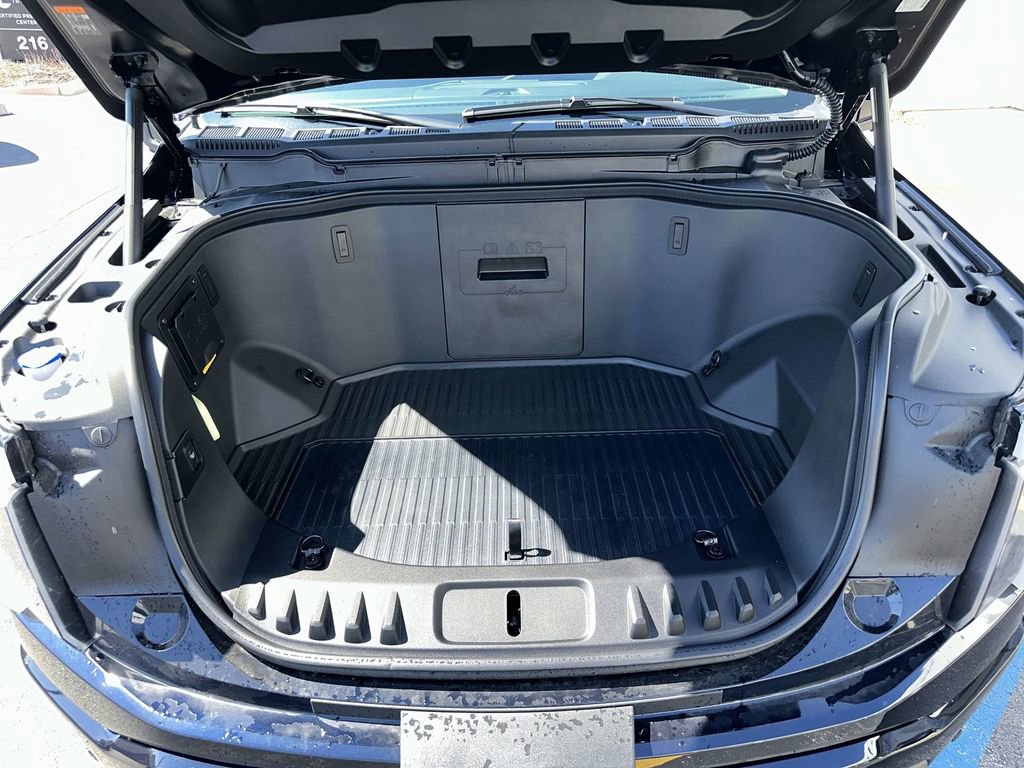 Used 2025 Ford F150 Lightning Flash image 18