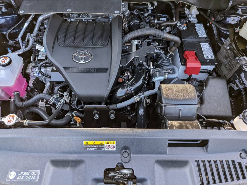 Used 2026 Toyota Highlander XLE AWD/4WD image 36