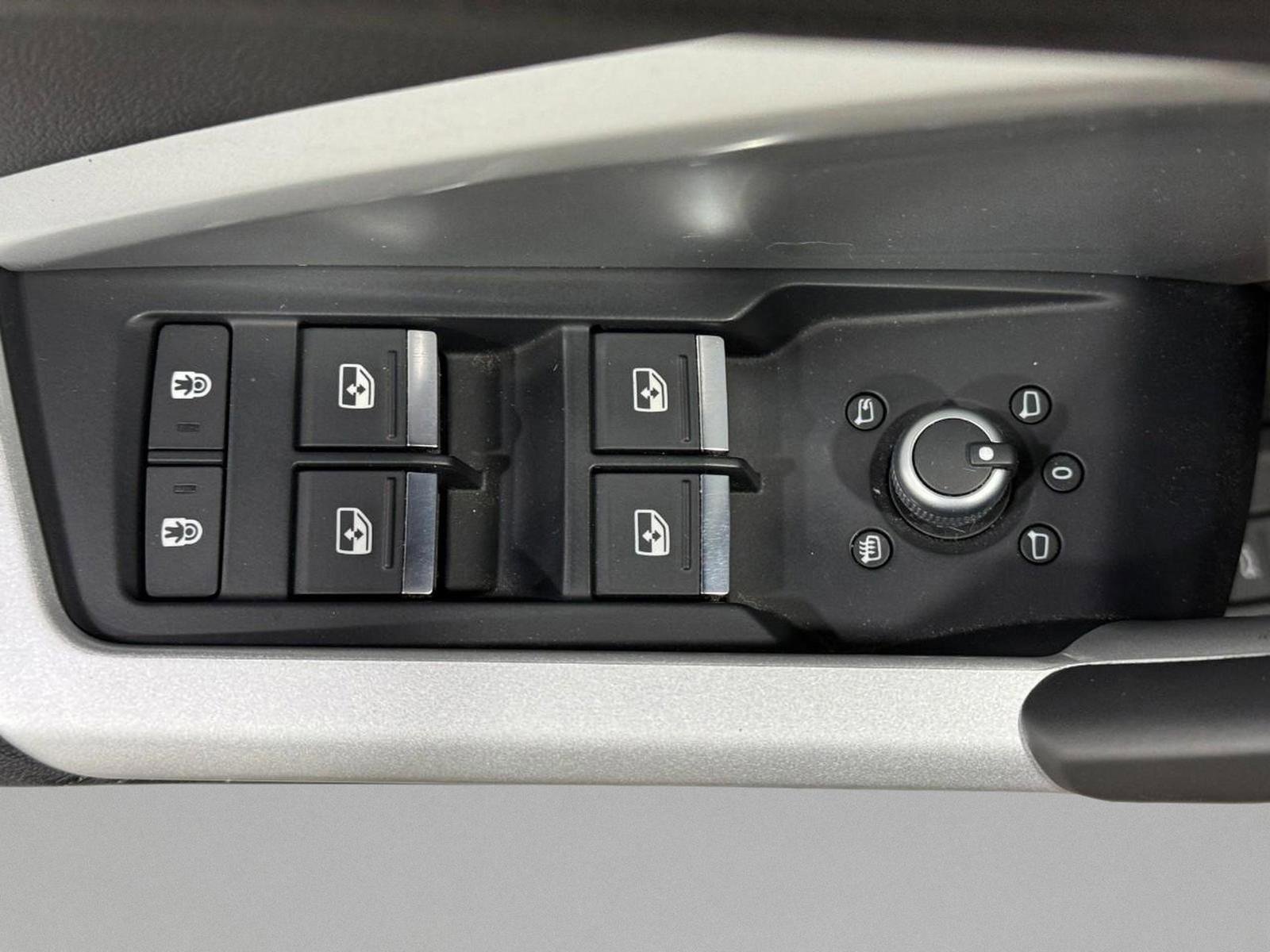 Certified 2022 Audi Q3 2.0T Premium w/ Convenience Package image 25