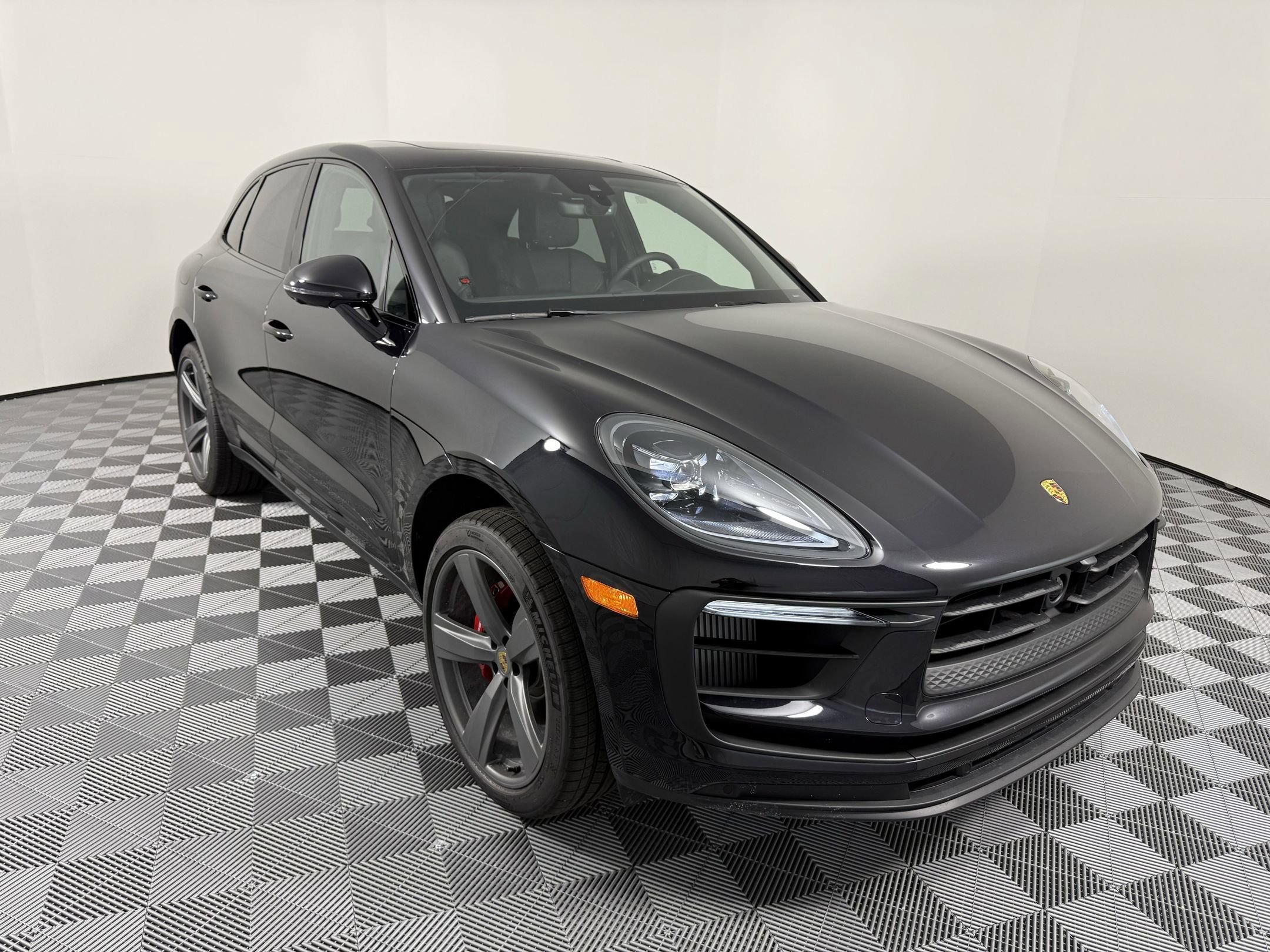 Certified 2026 Porsche Macan S AWD/4WD image 7