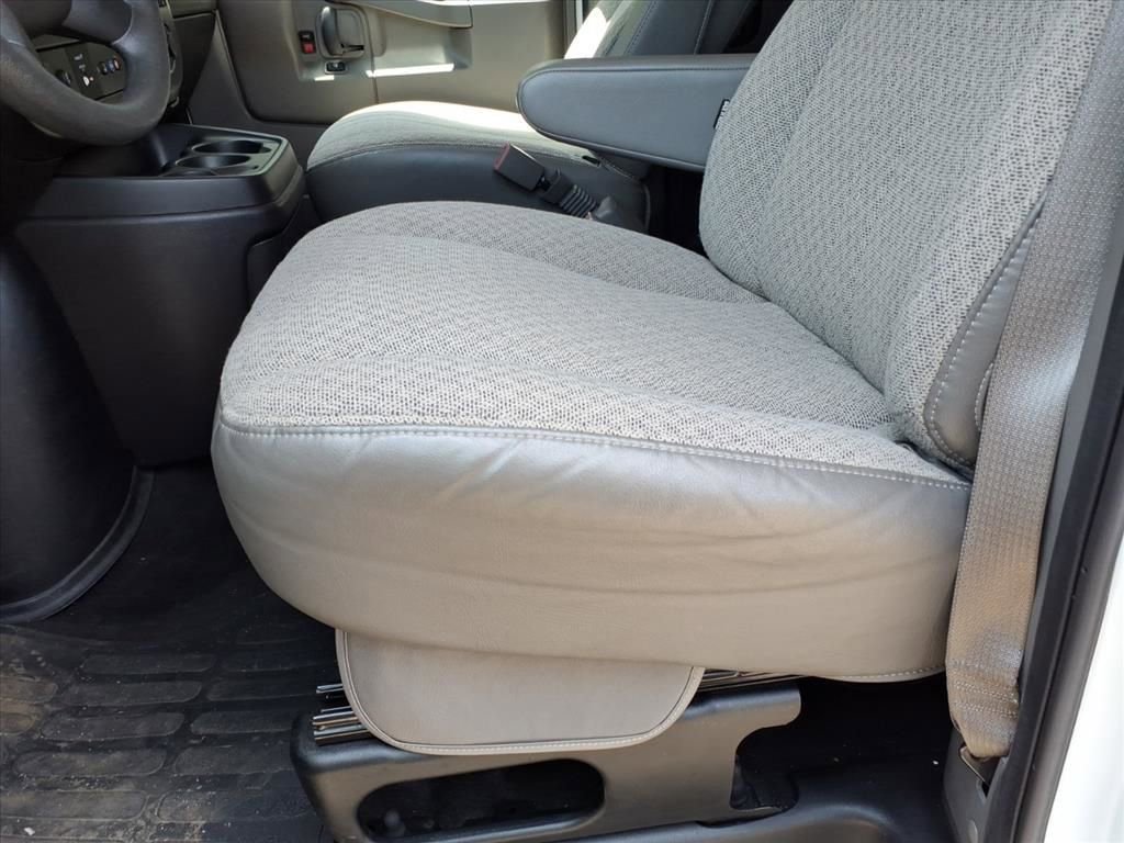 Certified 2023 Chevrolet Express 3500 LT w/ LT Preferred Equipment Group RWD image 23