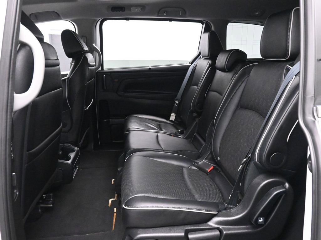 Used 2023 Honda Odyssey Elite image 16