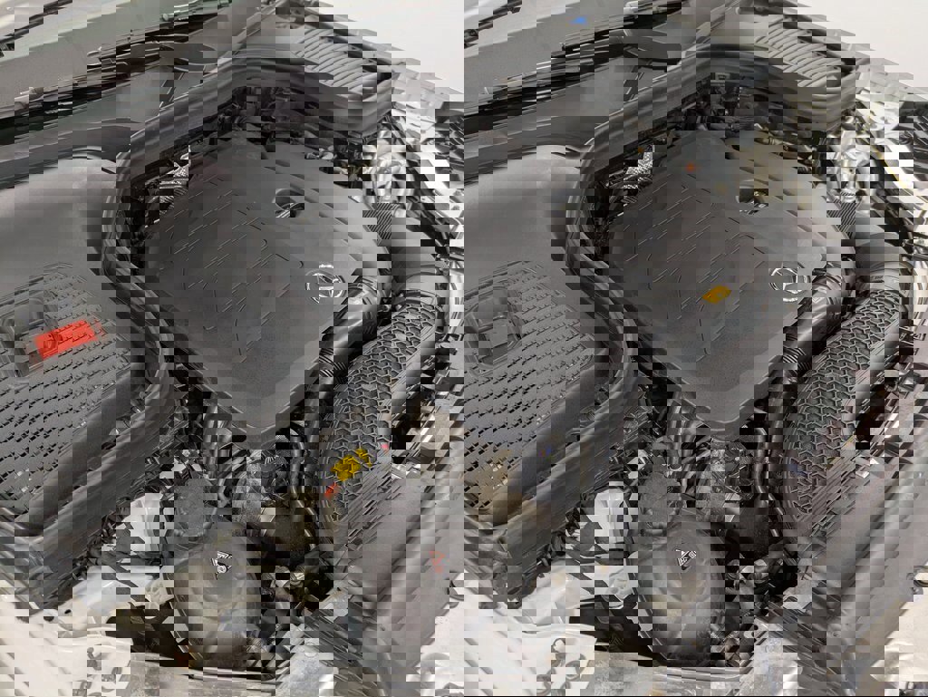 Used 2021 Mercedes-Benz GLC 300 4MATIC image 30