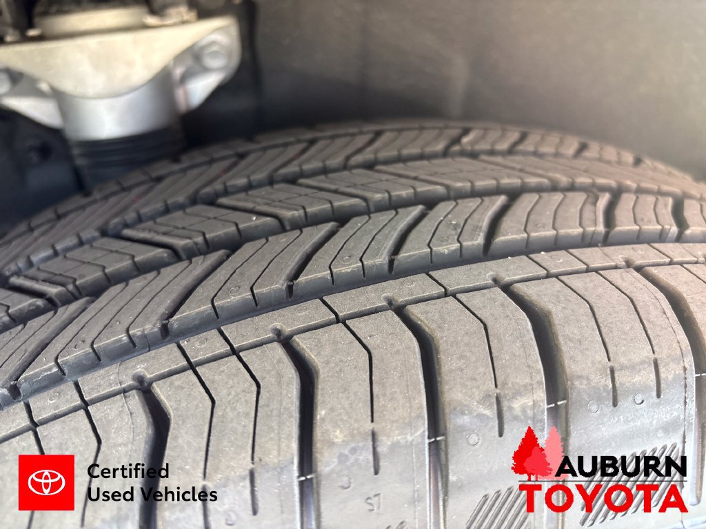 Used 2025 Toyota Grand Highlander AWD image 28