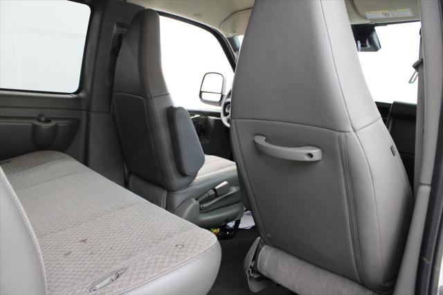 Used 2025 Chevrolet Express 3500 LT w/ LT Preferred Equipment Group RWD image 19