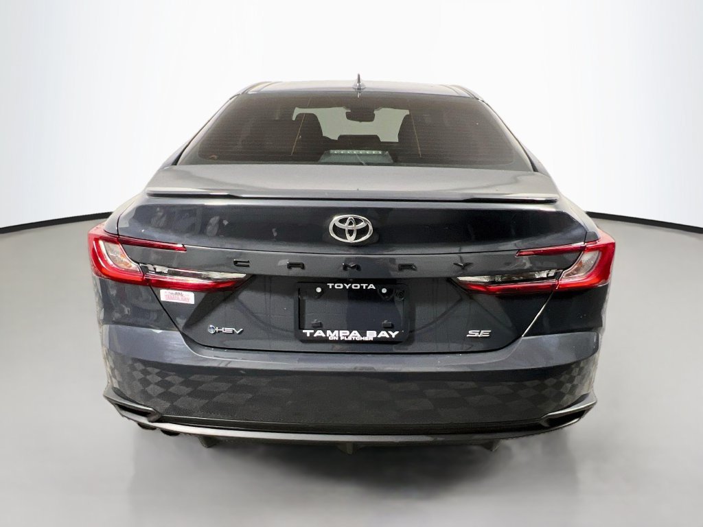 Used 2025 Toyota Camry SE FWD image 4