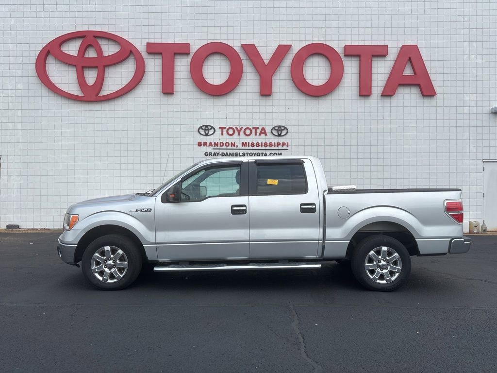 Used 2014 Ford F150 XLT w/ XLT Chrome Package RWD image 5