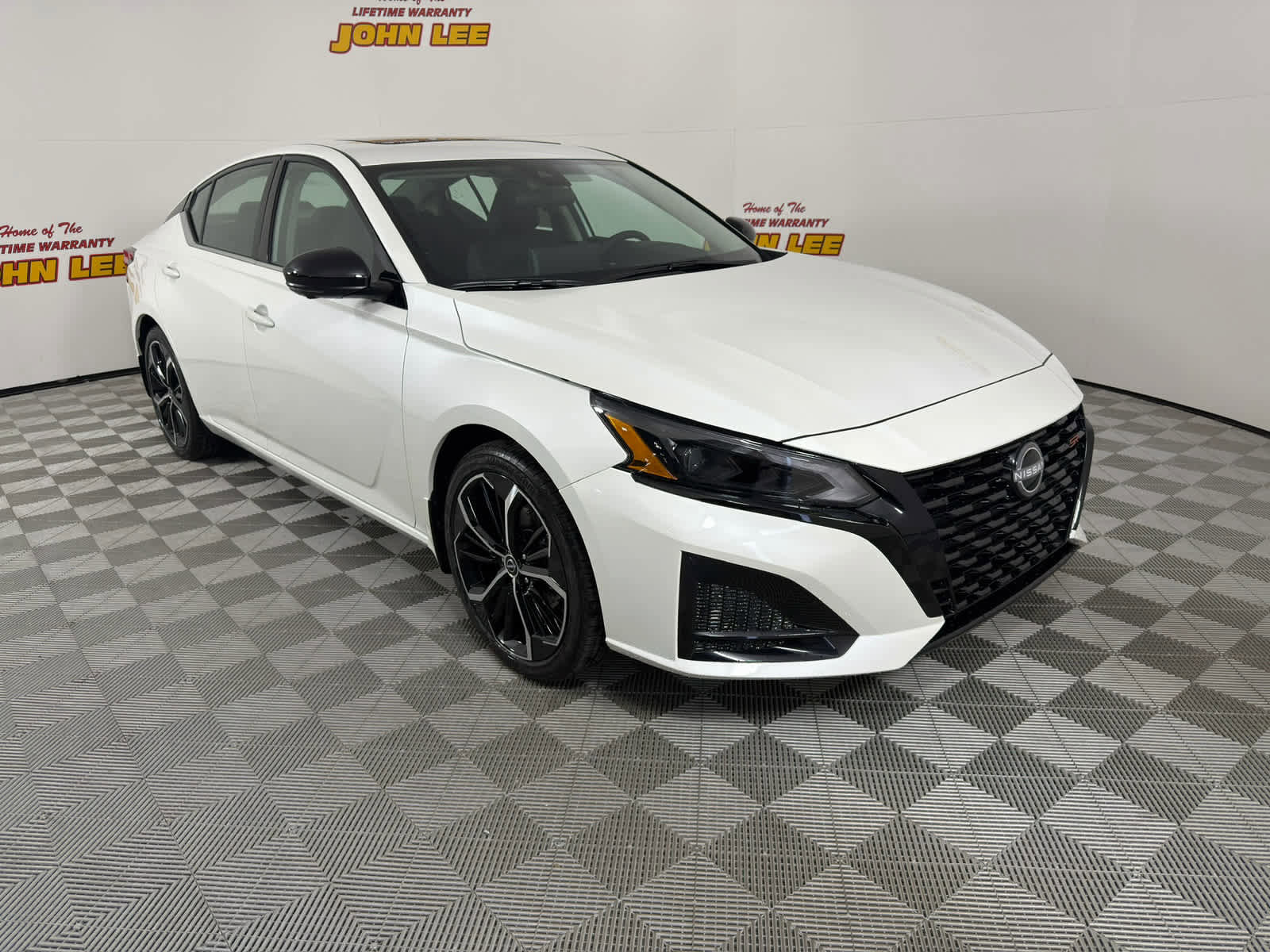 New 2026 Nissan Altima 2.5 SR w/ SR Premium Package image 8