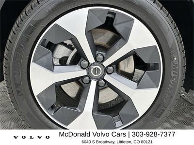 New 2025 Volvo XC40 B5 Core w/ Protection Package Premier AWD/4WD image 10