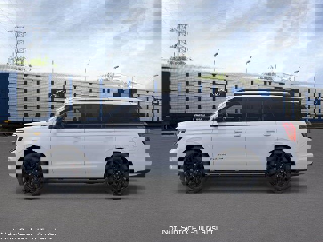 New 2026 Ford Expedition Platinum image 3