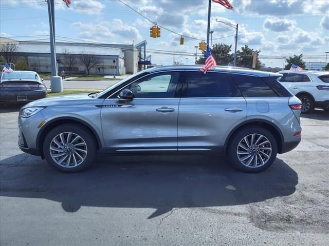 Used 2023 Lincoln Corsair Reserve w/ Equipment Group 202A image 4