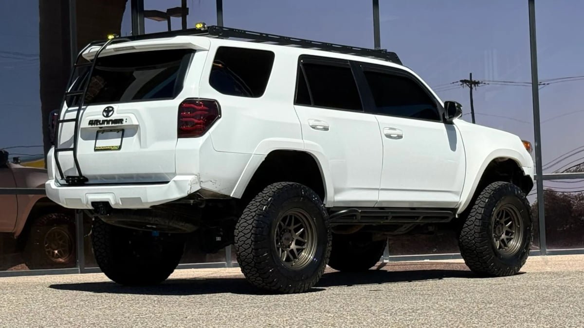 Used 2023 Toyota 4Runner SR5 Premium AWD/4WD image 12