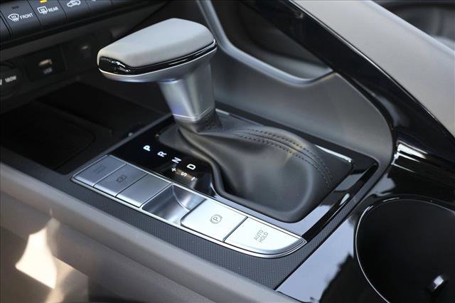 New 2025 Hyundai Elantra SEL image 21
