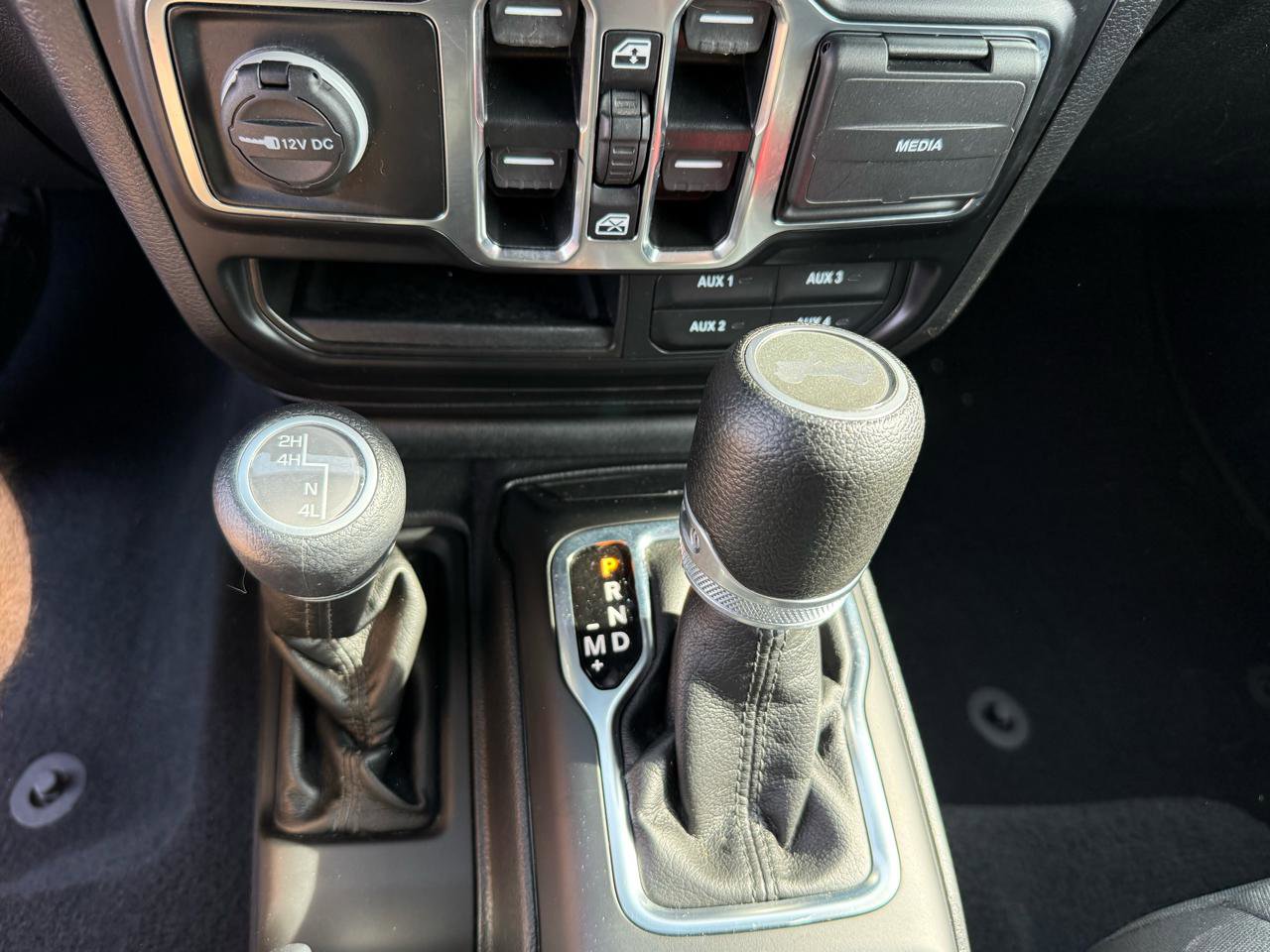 Used 2022 Jeep Wrangler Unlimited Sport w/ Sun And Sound Package AWD/4WD image 21