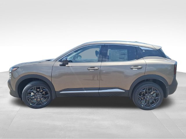 New 2026 Nissan Kicks SR FWD image 4