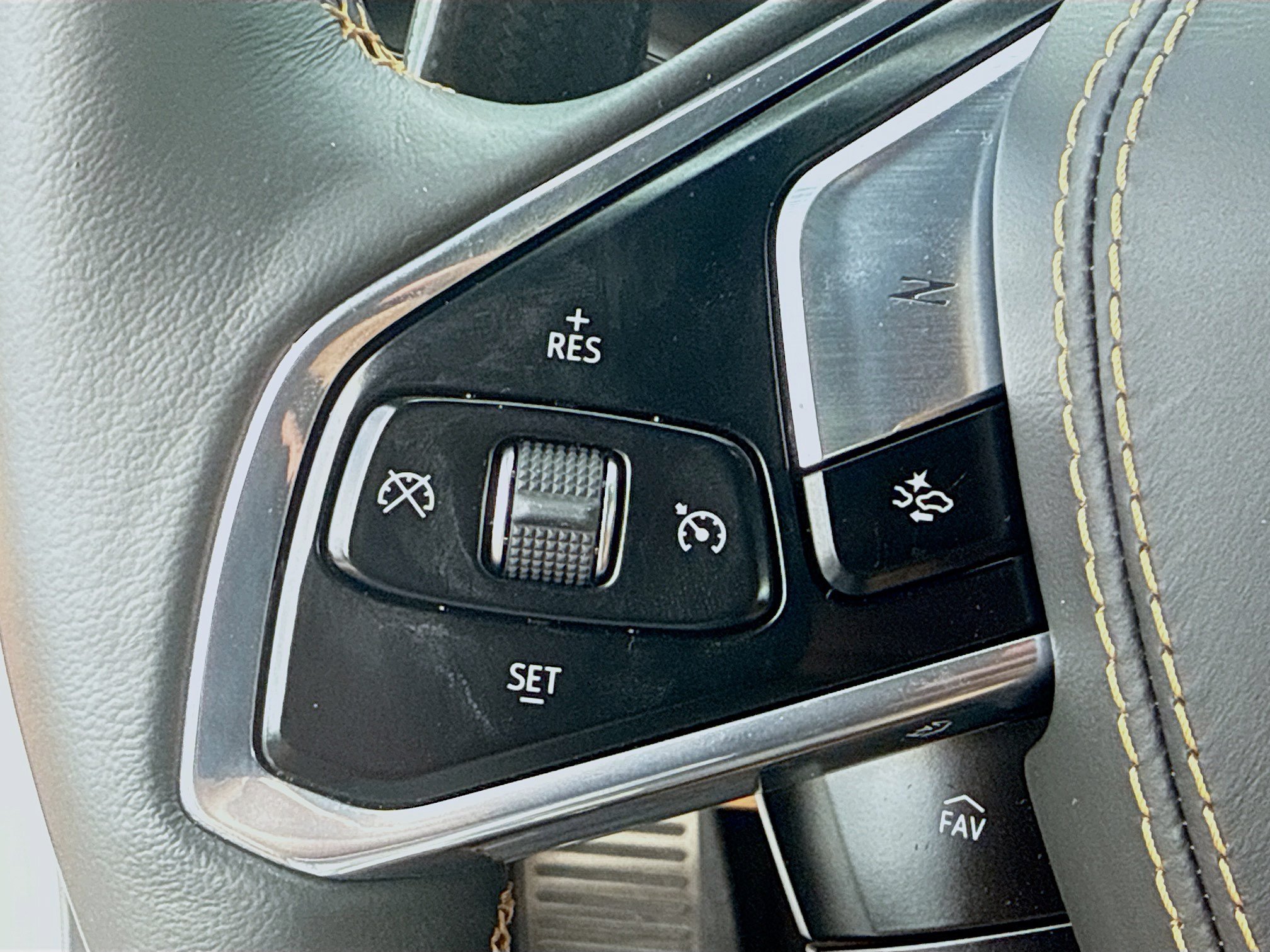 Used 2024 Chevrolet Corvette Z06 RWD image 30