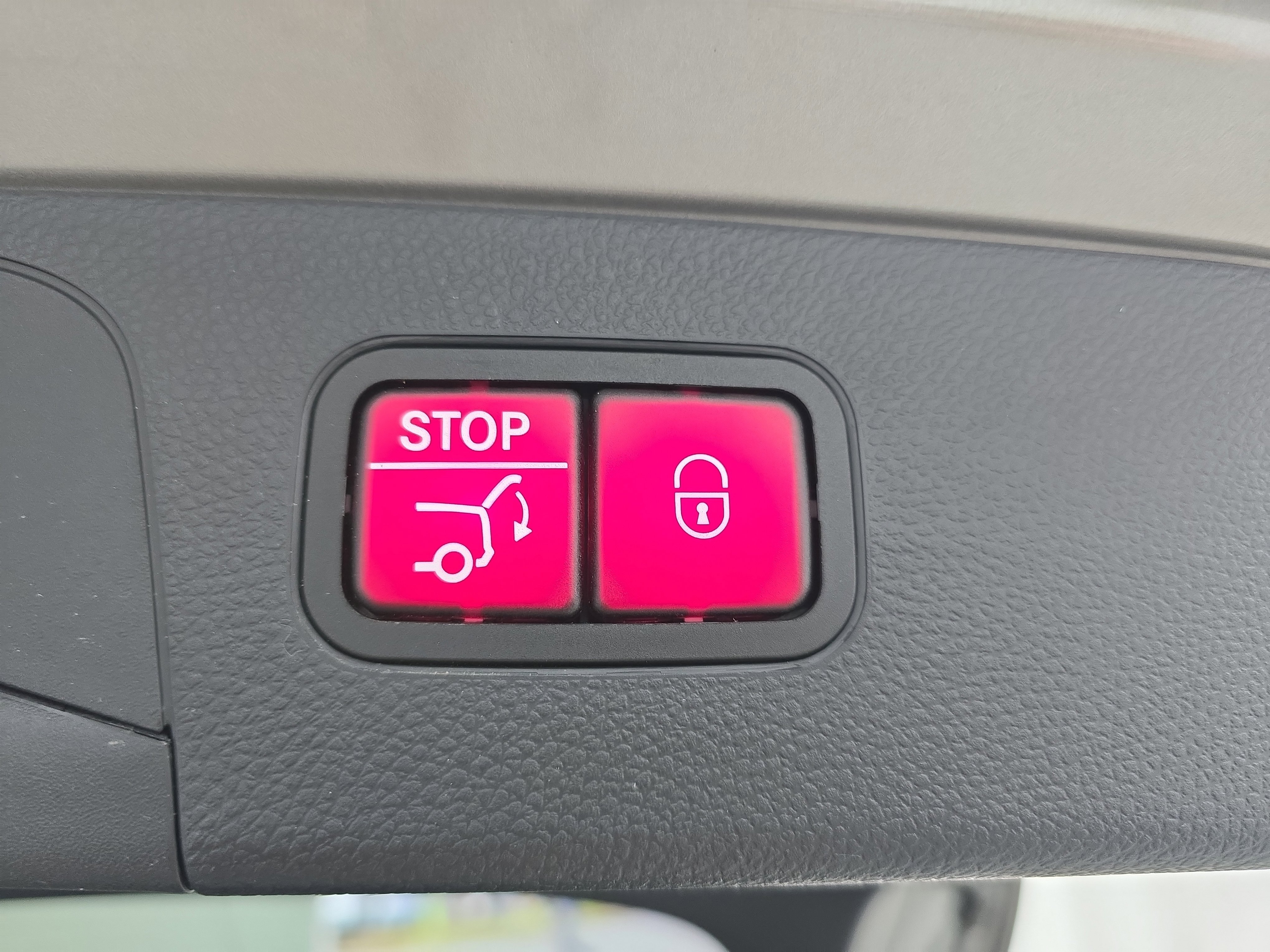 Certified 2019 Mercedes-Benz GLC 300 image 13