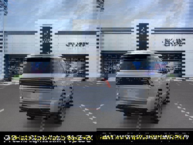 New 2025 Lincoln Navigator Reserve image 8