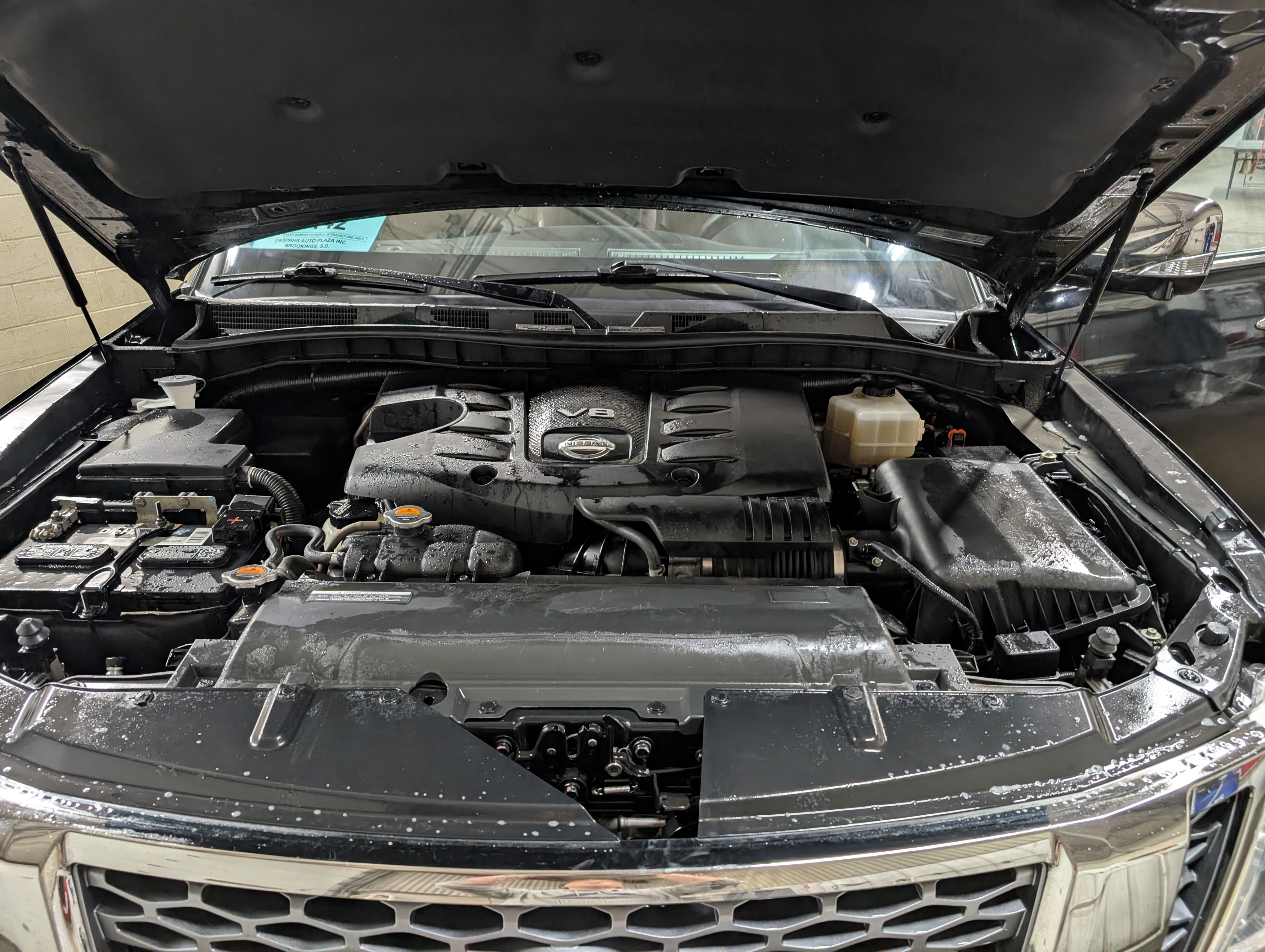 Used 2020 Nissan Armada Platinum image 4