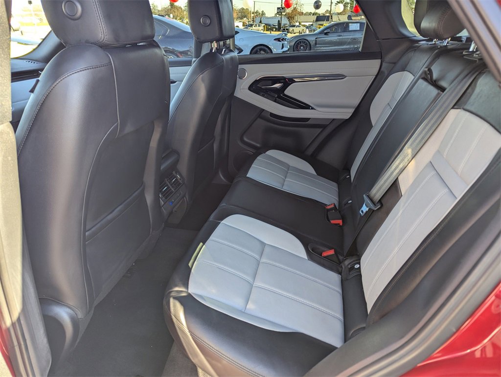 Used 2022 Land Rover Range Rover Evoque R-Dynamic S image 9