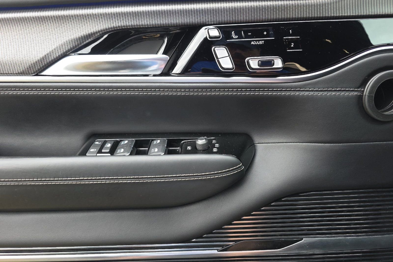 Used 2022 Jeep Grand Wagoneer Series II image 11