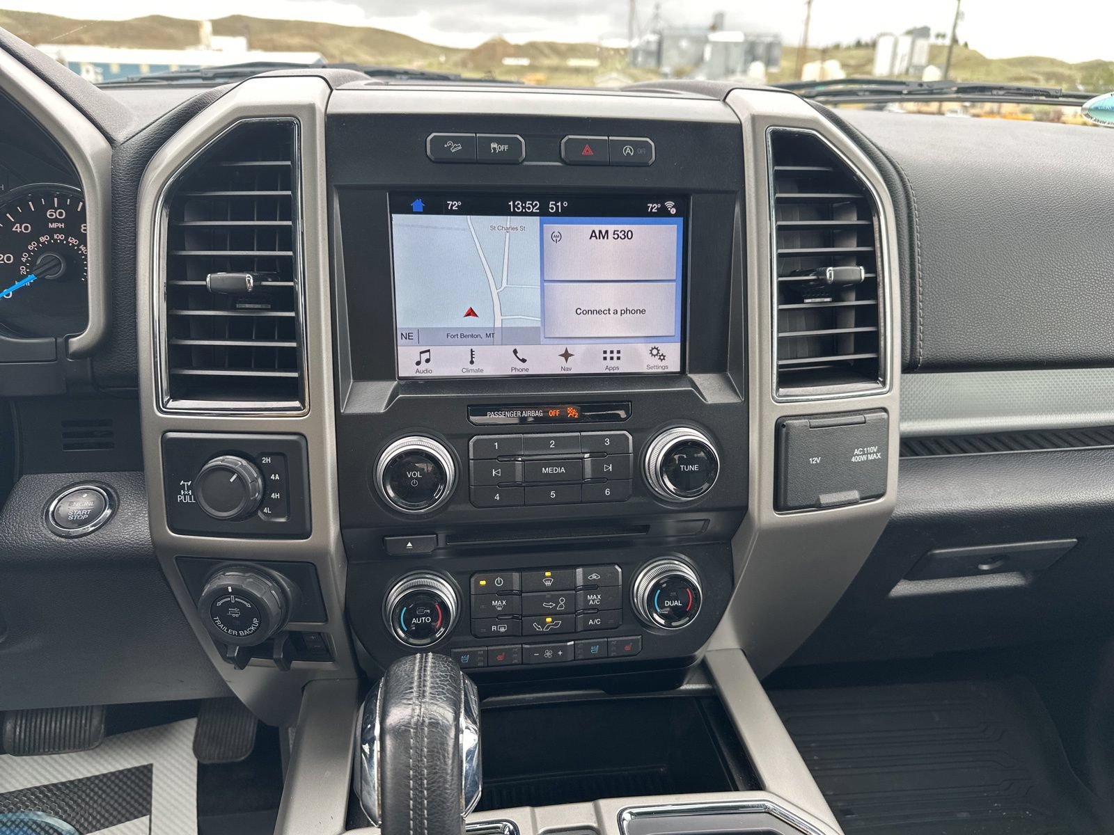 Used 2017 Ford F150 Lariat w/ Equipment Group 502A Luxury AWD/4WD image 14