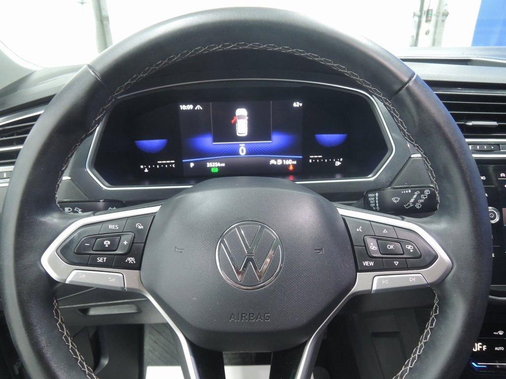 Used 2022 Volkswagen Tiguan SE image 13