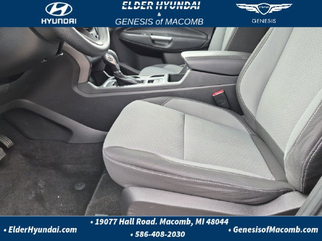 Used 2019 Ford Escape SE FWD image 12
