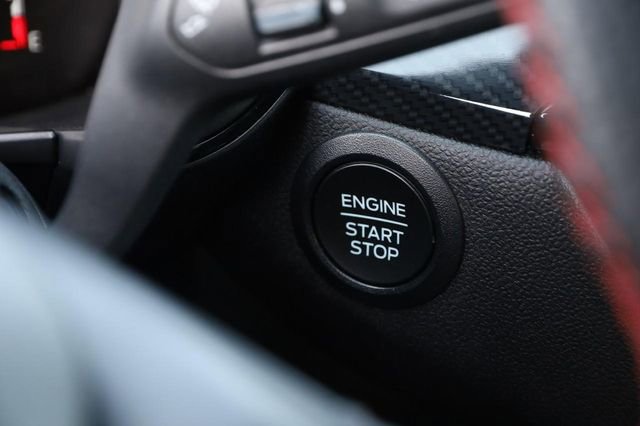 Certified 2024 Ford Escape ST-Line w/ Cold Weather Package image 15