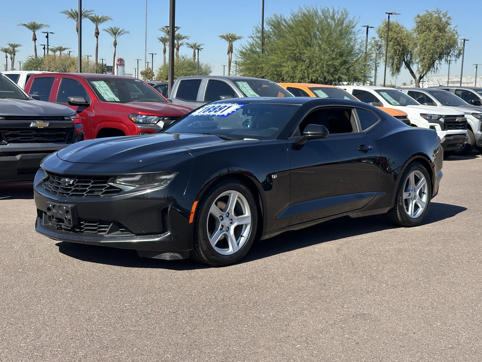Certified 2019 Chevrolet Camaro LT w/ Technology Package image 2